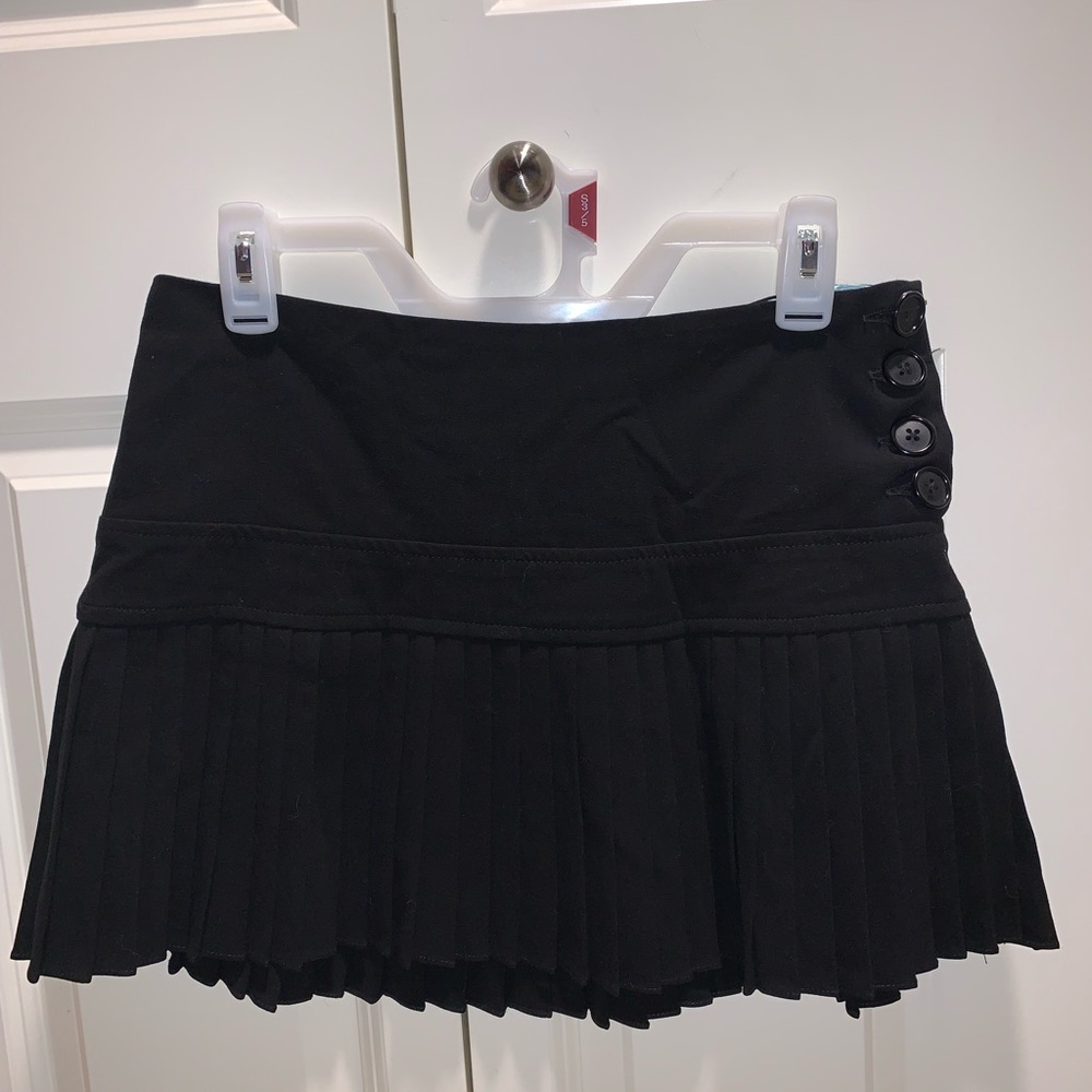Pleated mini skirt